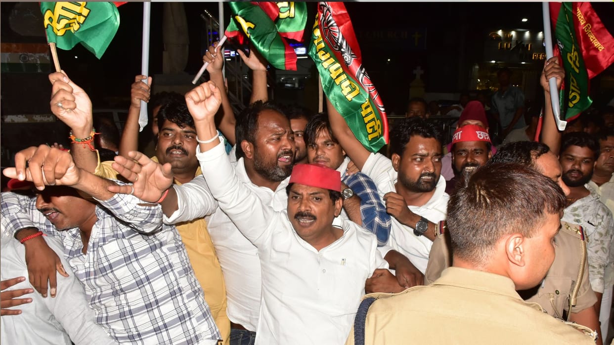 Over 100 activists staged a protest at Shastri Chowk and raised slogans demanding release.