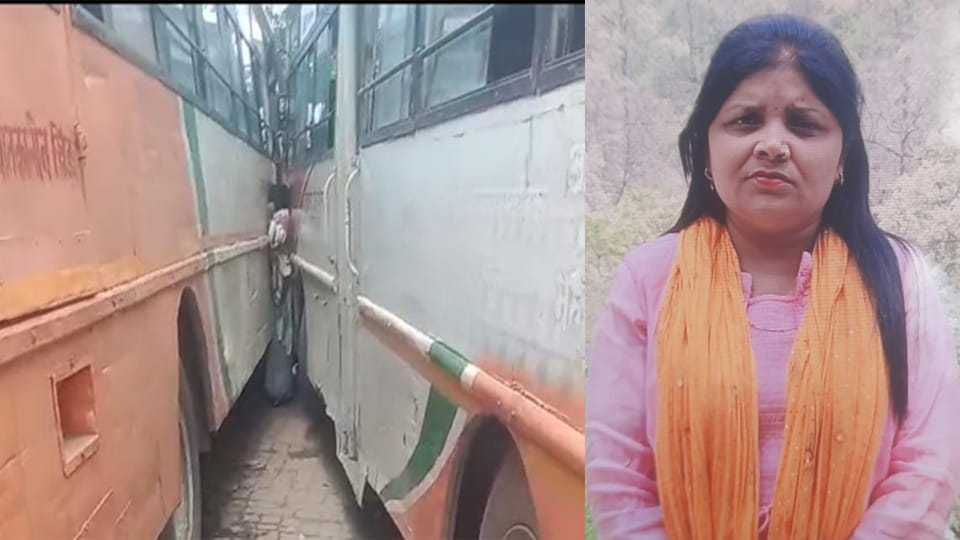 Hardoi: Woman Dies After Being Crushed Between Two Buses