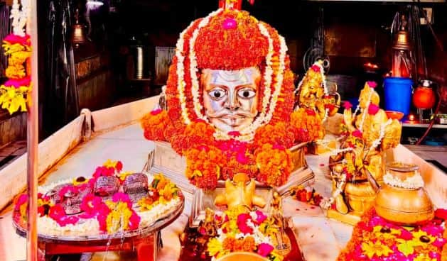 Agra Temples Gear Up for Sawan as Rudrabhishek and Kanwar Bookings Surge