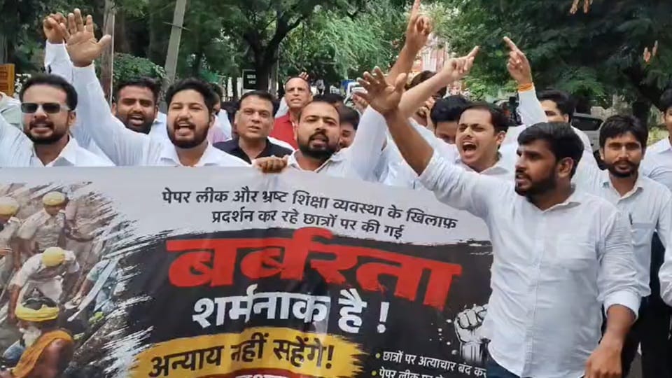 Congress members staged a protest in Haryana on Wednesday against the lathi-charge on students in haryana