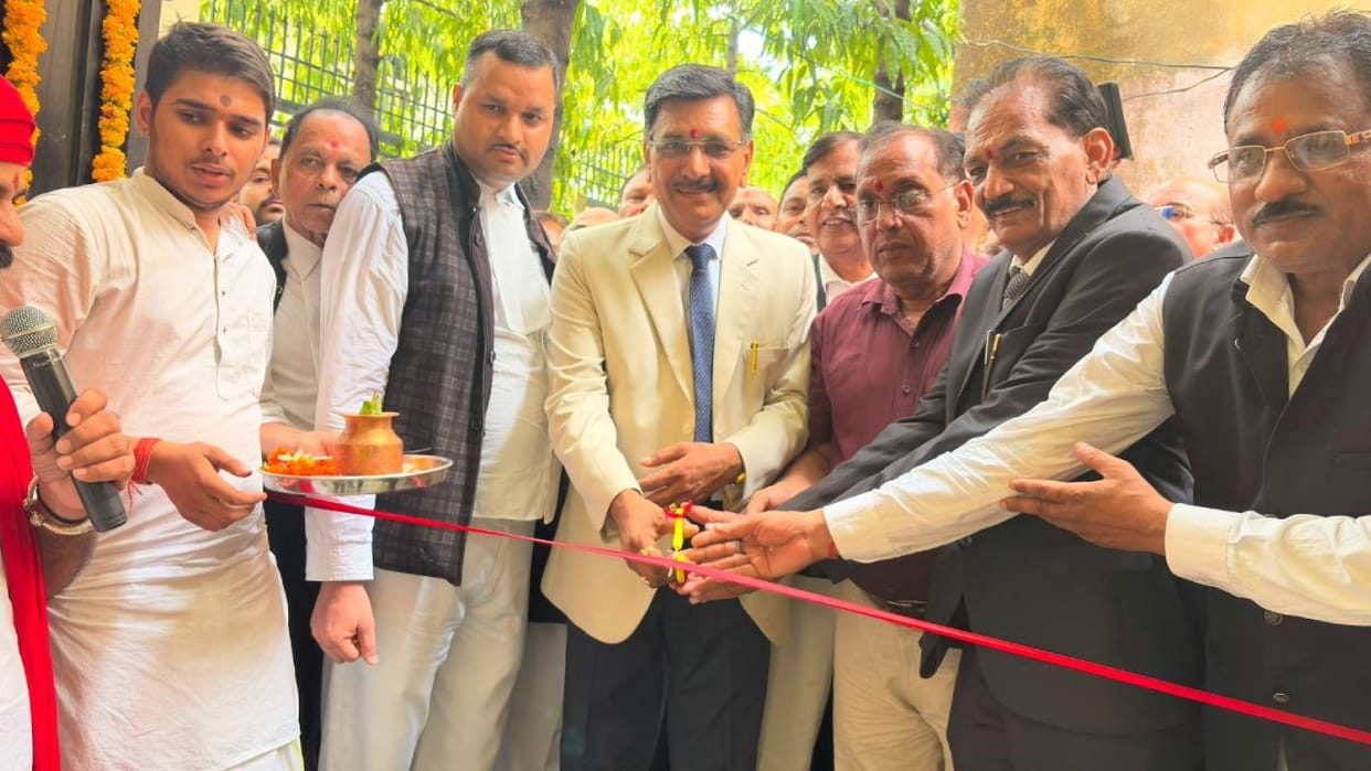 Jhansi: Newly constructed building of the Advocates' Association inaugurated