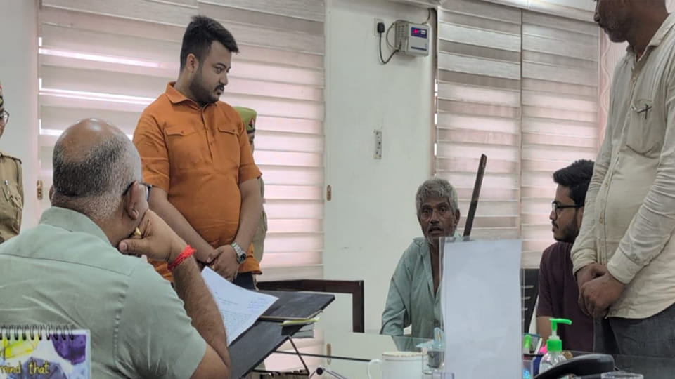 Elderly husband alleges wife hurls abuse and beats him with shoes; pleads to DM for justice.
