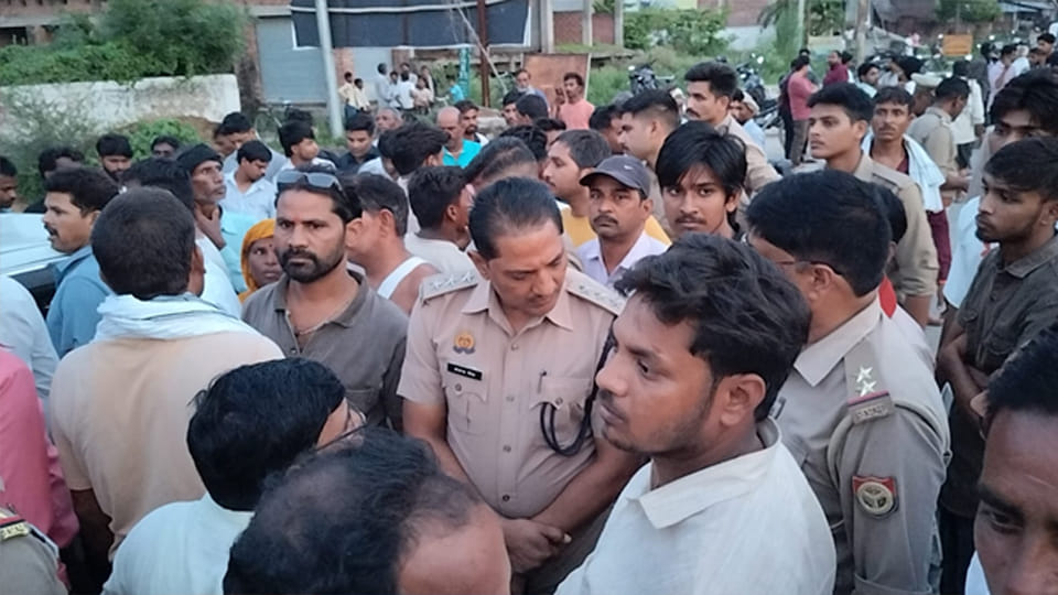 परिजनों ने किया हंगामा