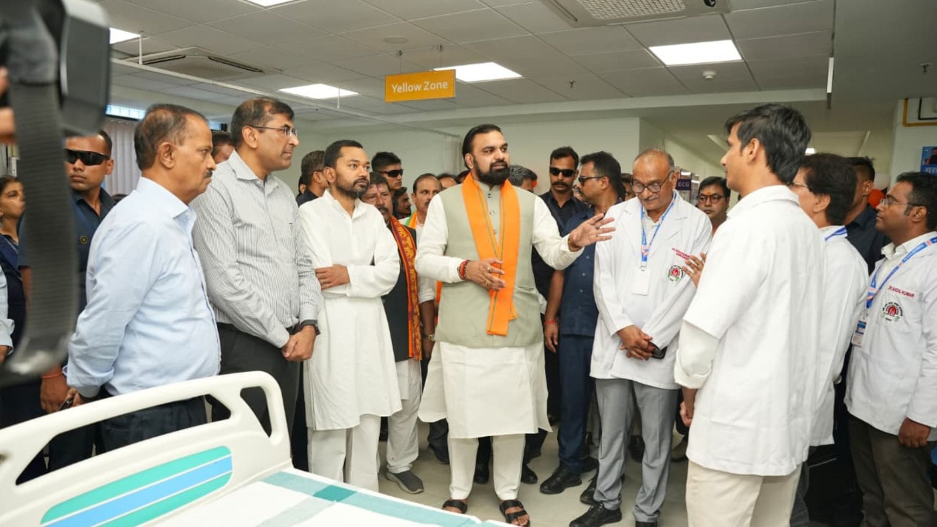 सीएम सम्राट चौधरी के साथ स्वास्थ्य मंत्री निशांत कुमार