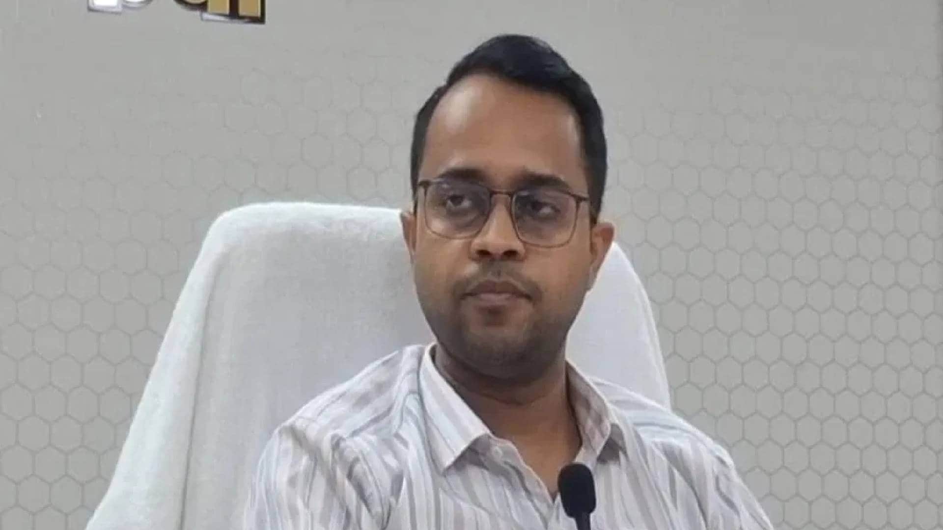 सारण के जिलाधिकारी वैभव श्रीवास्तव