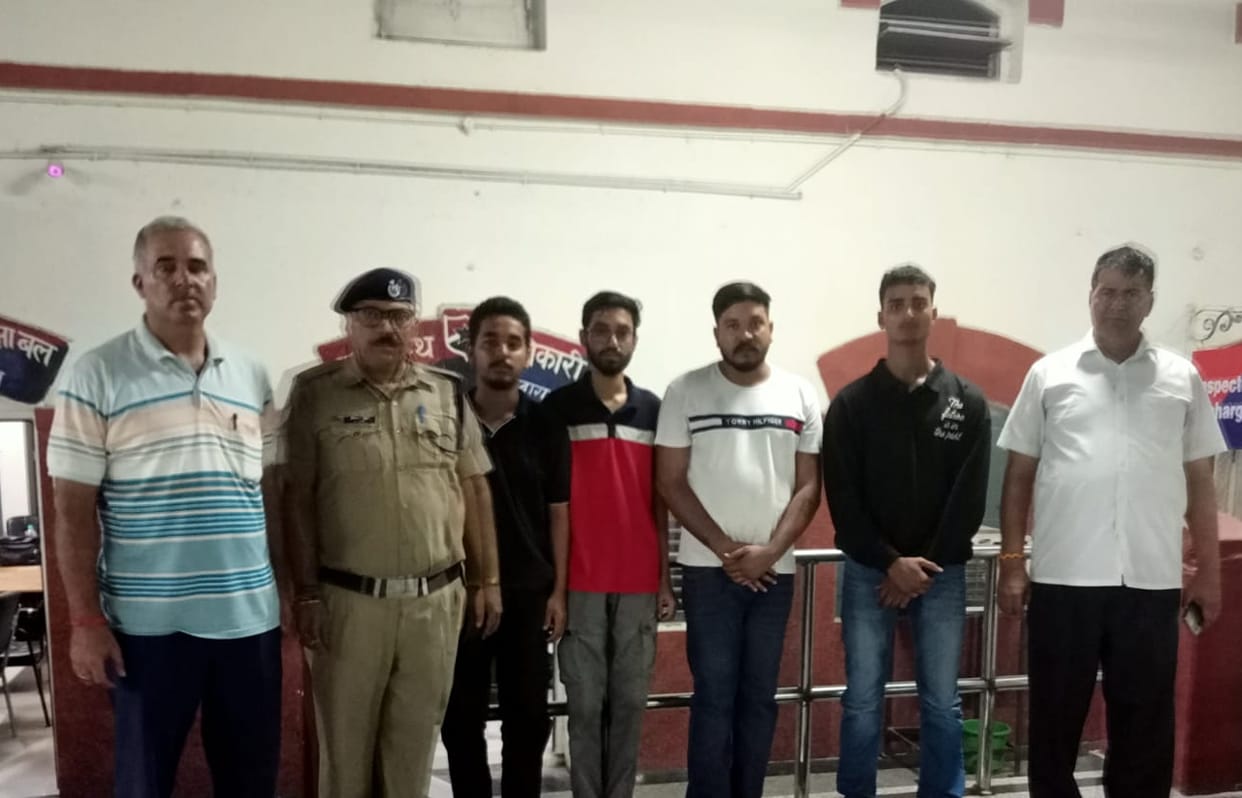 Prayagraj: Four accused who pelted stones at a goods train have been nabbed by the RPF.