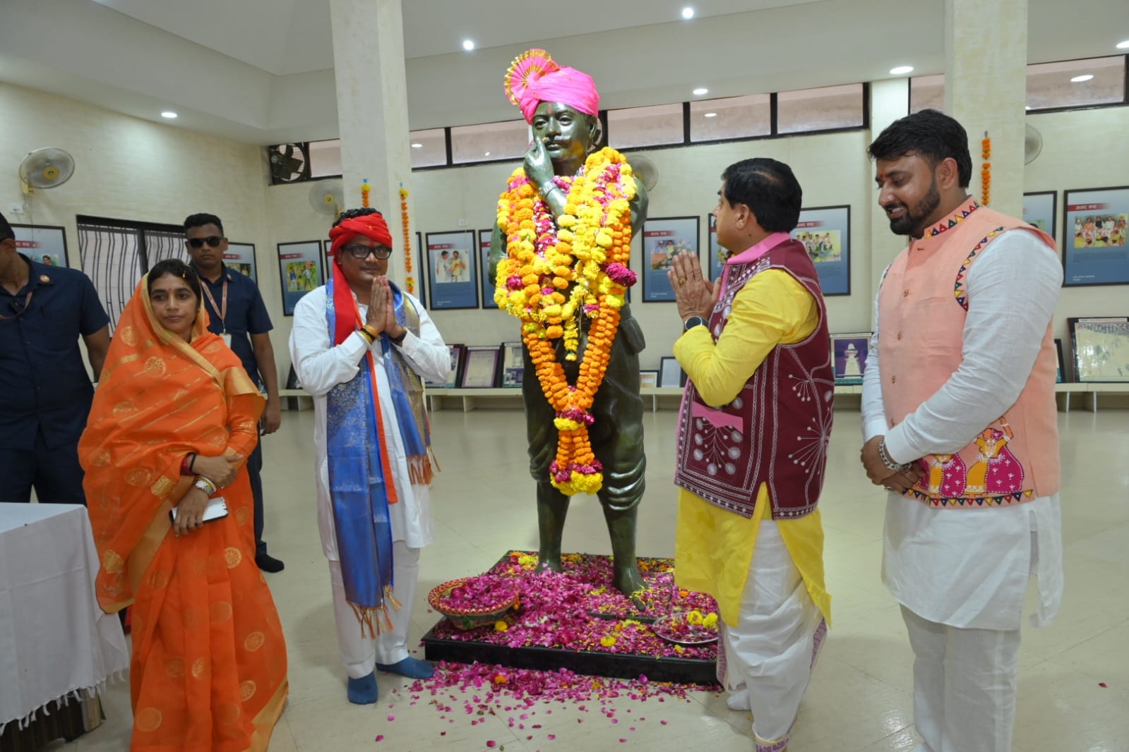 CM reached birthplace of Chandrashekhar Azad, said- will make Alirajpur number one in every field