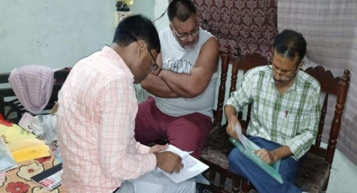 Bihar: परिचारी की करोड़ों की संपत्ति का खुलासा, रेड में 34 प्रॉपर्टी, थार और बैंक खातों के दस्तावेज मिले