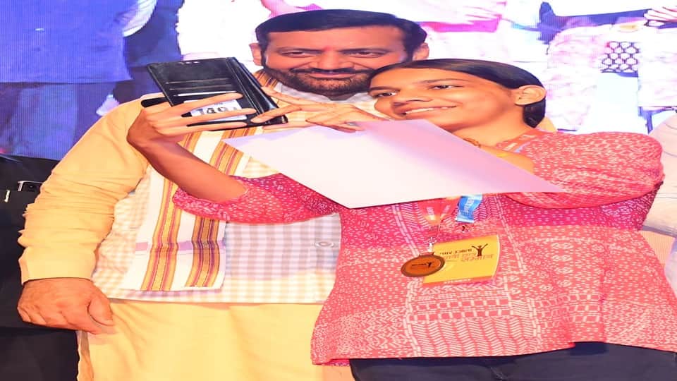 Faces of meritorious students lit up after being honored by CM Saini; they also took selfies after the event