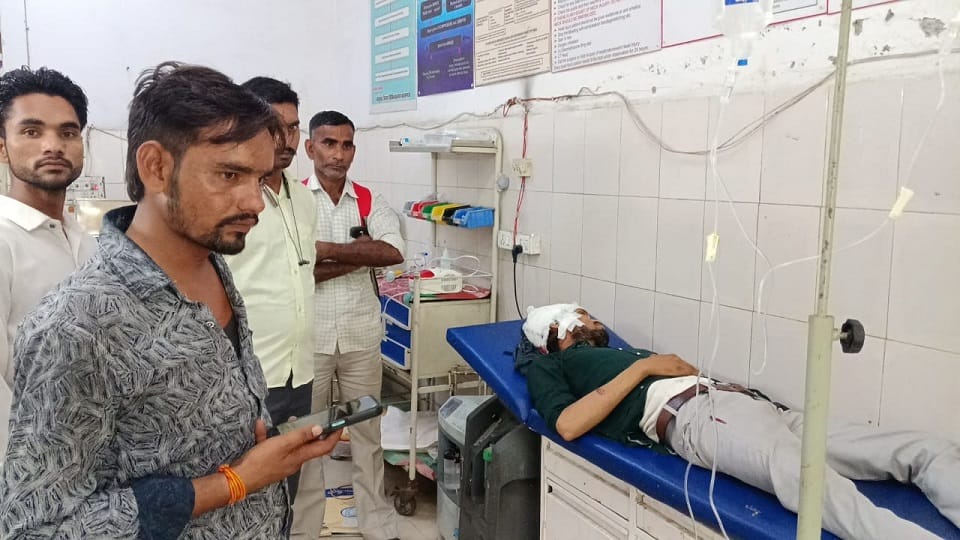 Kasganj accident: Roadways driver trapped between two buses critically injured