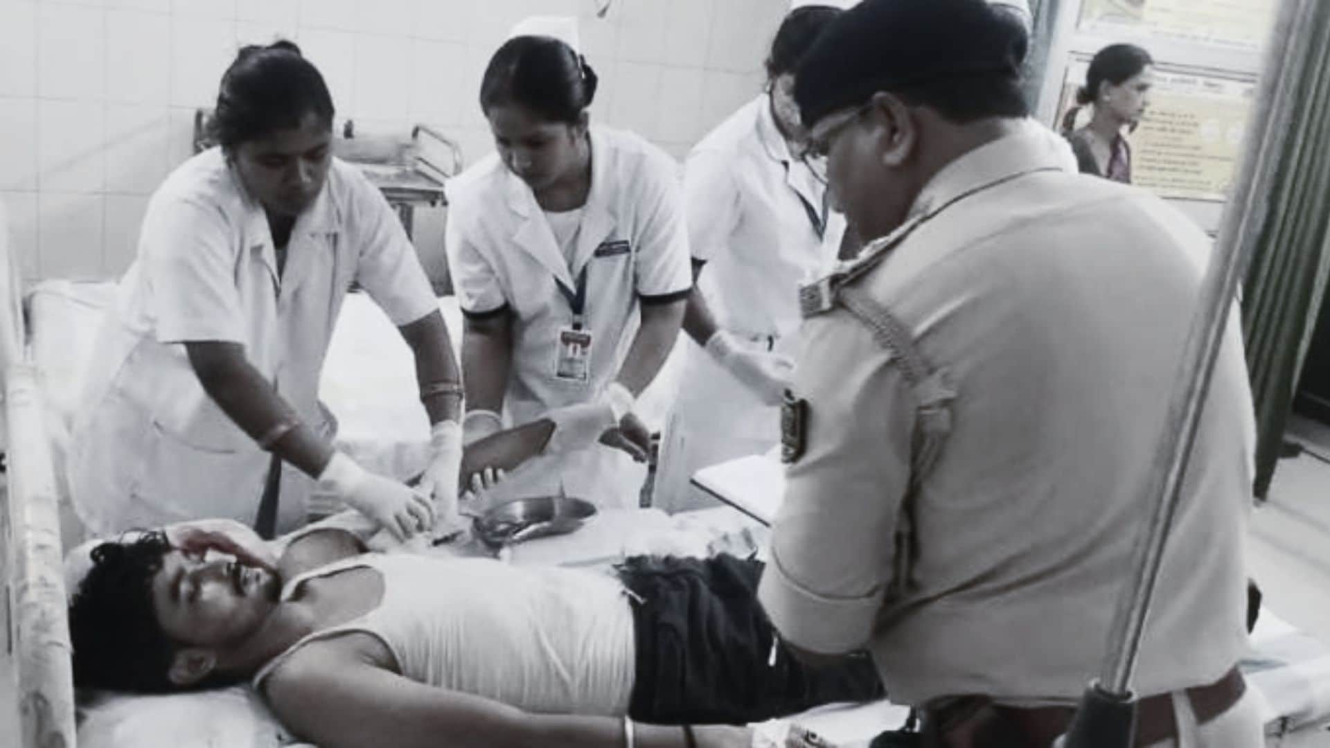 अस्पताल में भर्ती घायल युवक