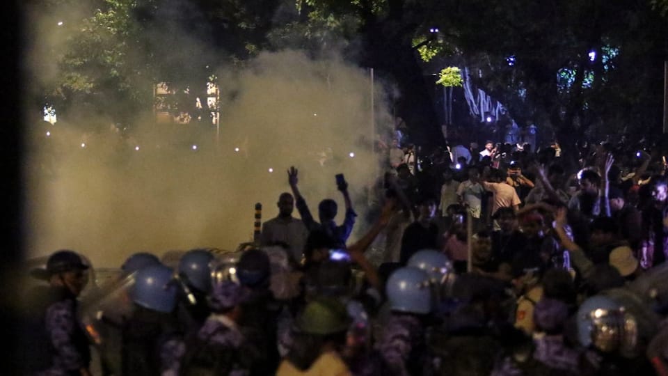 Protest turns violent ACP and constable attacked with sharp object pepper spray used stones also pelted photos