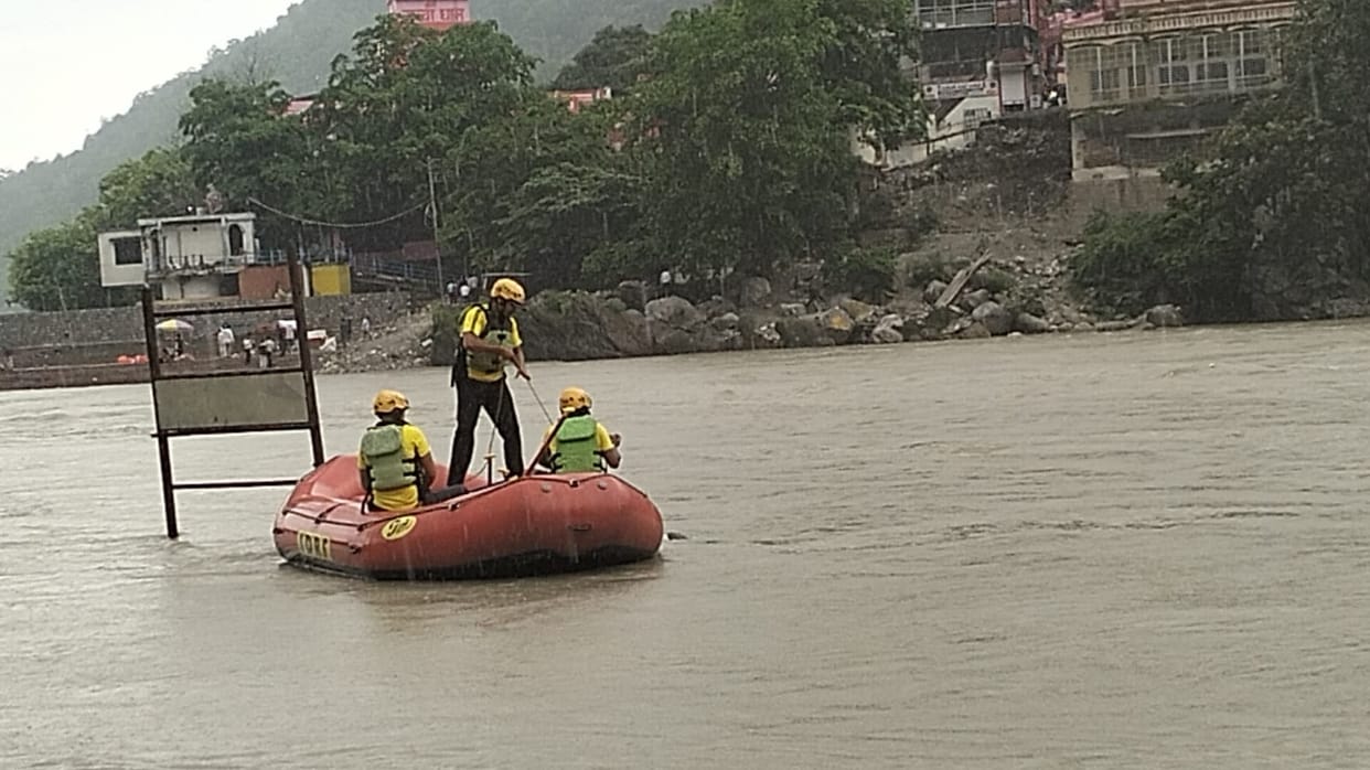 Rishikesh News: Youth from Bihar drowned in Ganga river While Bathing in laxman jhula area