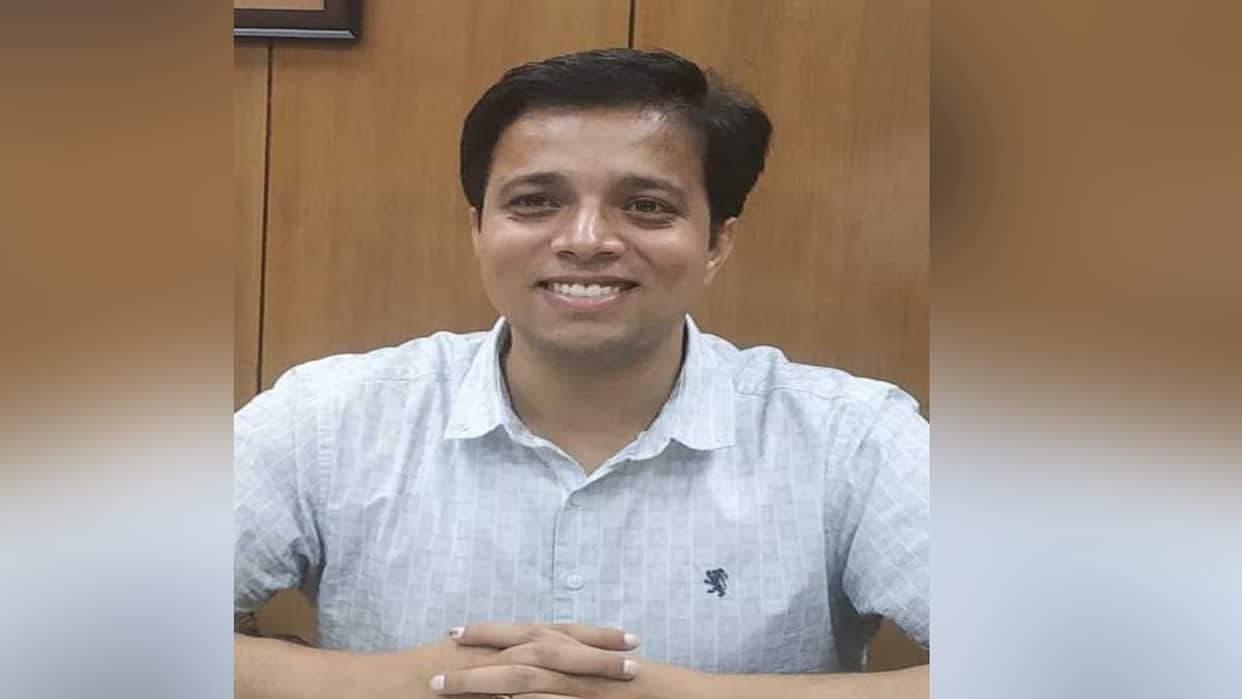 Vivek Bhatia to go on deputation to the Centre; appointed Director in the Department of Youth Affairs.