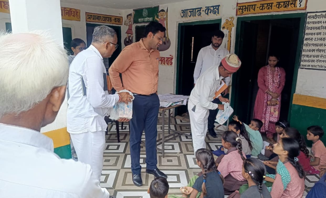 Kanpur CDO and BSA conducted surprise inspections of several villages reprimanded officials over shortcomings