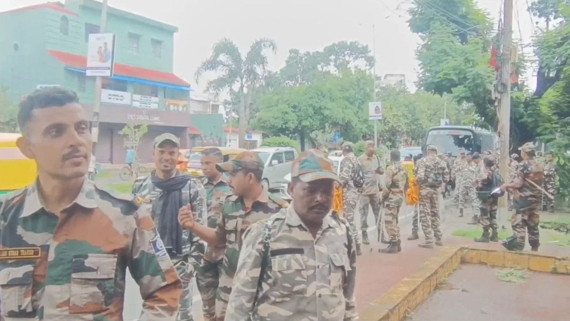 प्रदेश बीजेपी कार्यालय में तैनात सुरक्षा कर्मी