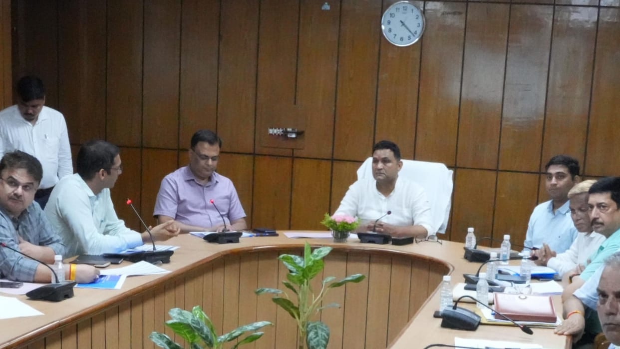 Uttarakhand Urban Development Appoints Clerks Sanitation Inspectors and Tax Staff as Executive Officers