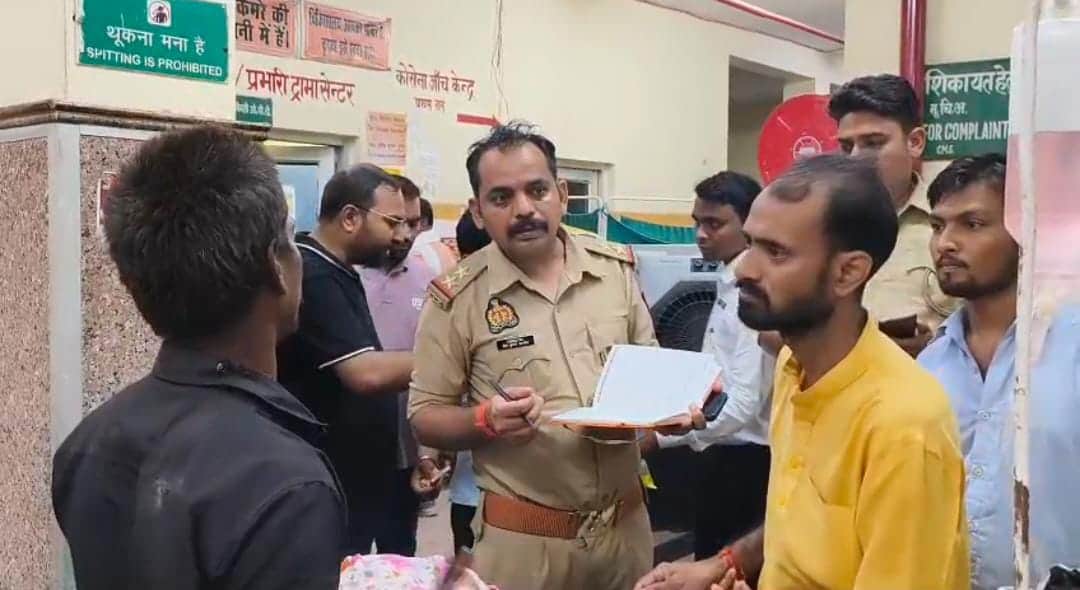 बांदा में करंट लगने से पिता पुत्र की मौत