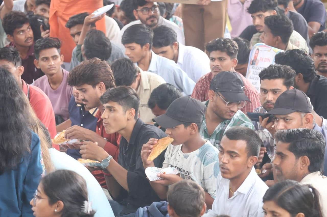 indore-news-student-protest-sonam-wangchuk-dharmendra-pradhan-resignation-demand
