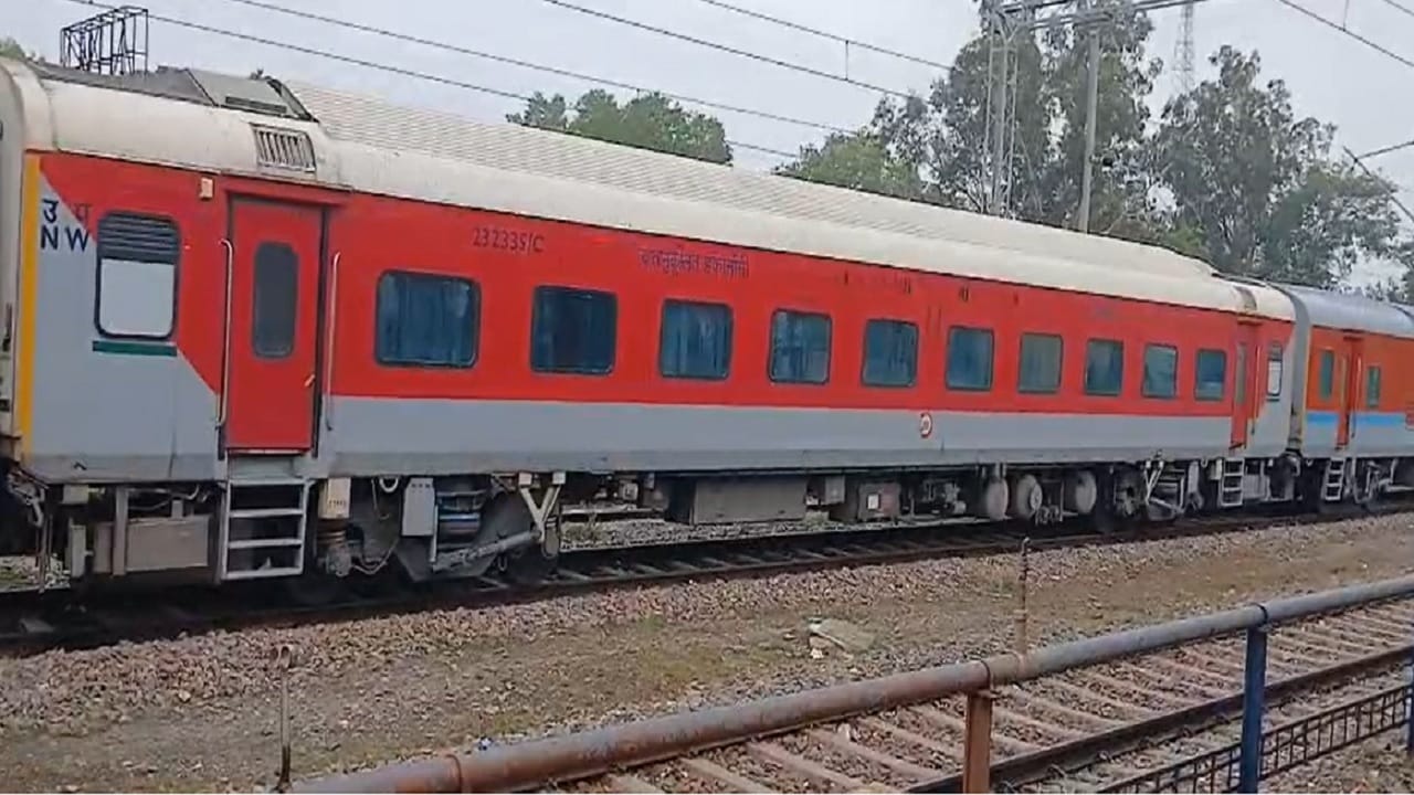 एलएचबी रैक वाली ट्रैन