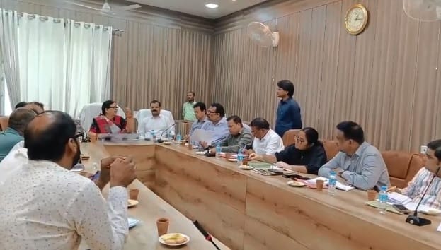 Kanpur Mayor hears grievances of Zone 4 councilors  declares negligence will not be tolerate