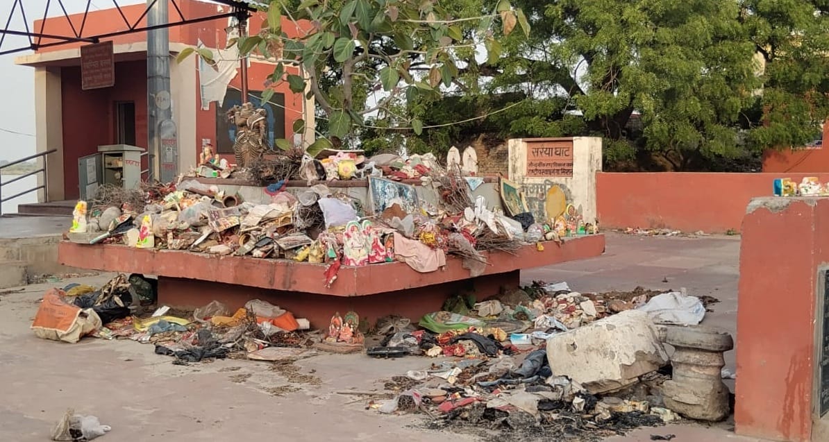 Kanpur Desecration of Sanatan faith in Bilhaur Damaged idols and worship materials lie scattered across ghats