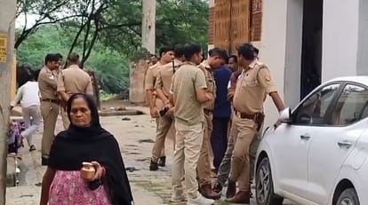 Kanpur Two Shiva temples vandalized in Bithoor councilor discovered the broken idols in the morning