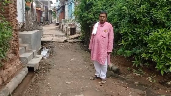 Kanpur Massive potholes developed on Panchkosi Parikrama route no patch repair work has done for three years