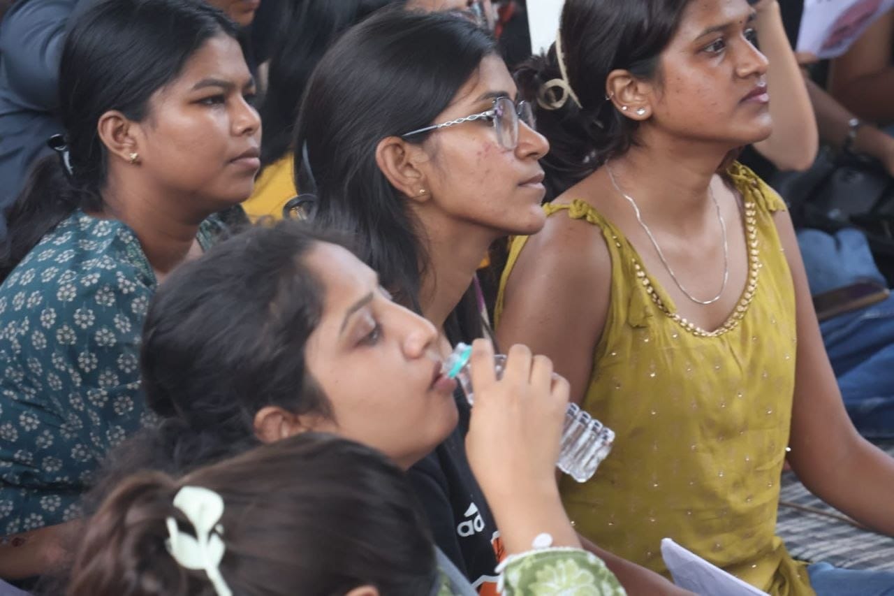indore-news-student-protest-sonam-wangchuk-dharmendra-pradhan-resignation-demand