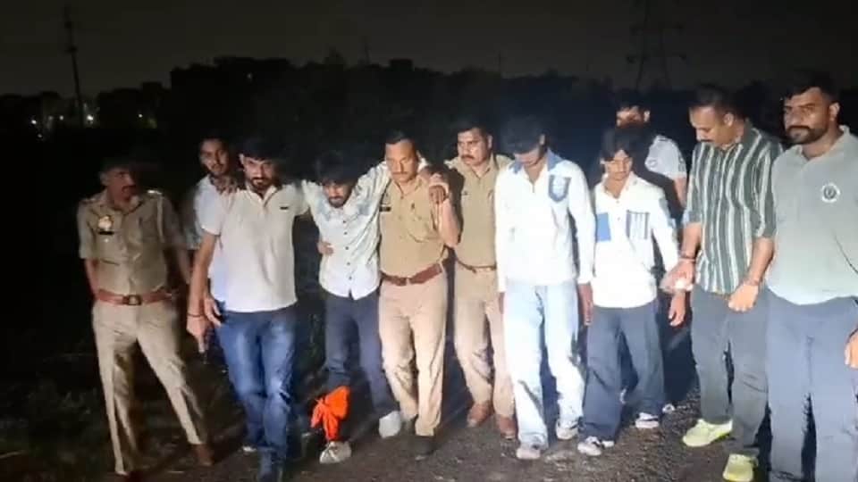 Youth stabbed to death in Greater Noida's Kasna police station area