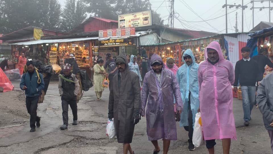 केदारनाथ और बदरीनाथ धाम में बारिश