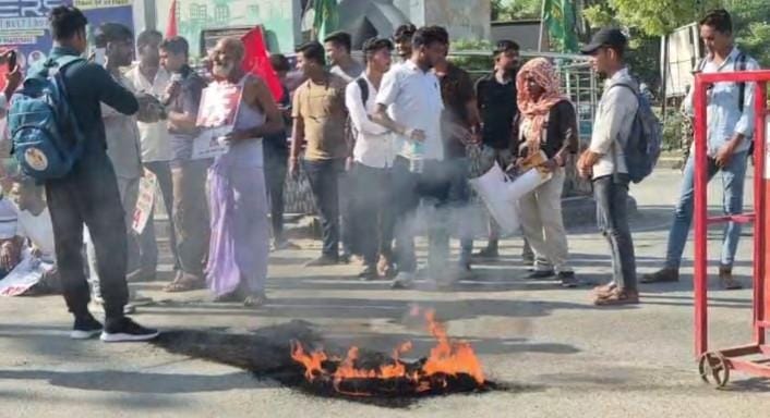 Bihar Band LIVE : आज बिहार बंद का असर कैसा-कहां? किन जिलों में इंटरनेट बंद? जानें हर अपडेट