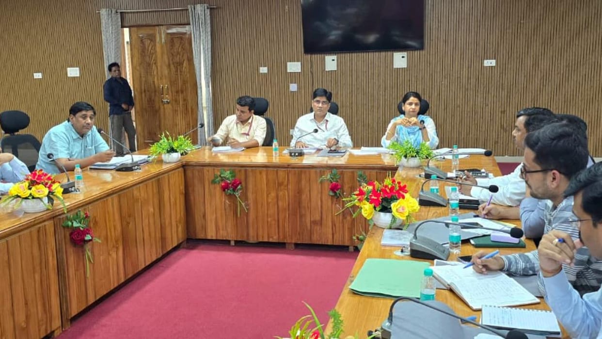 Jhansi: Instructions issued for action against ten major defaulters