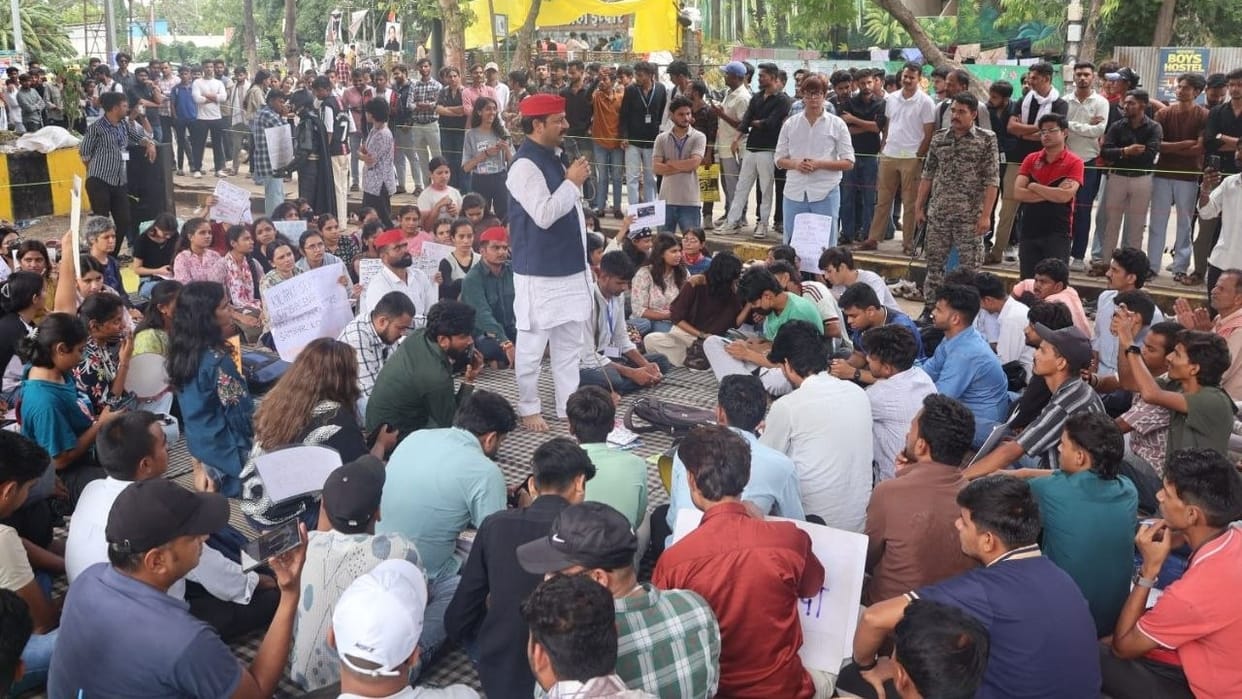 neet-paper-leak-education-minister-dharmendra-pradhan-resigns-students-celebrate-protest
