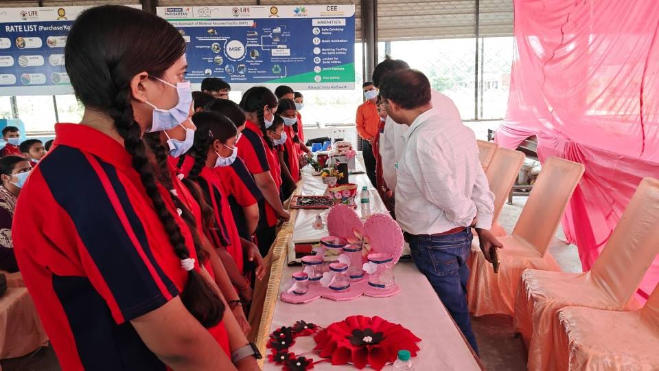 Artworks created from waste in Ayodhya 60 students participated in waste-to-art