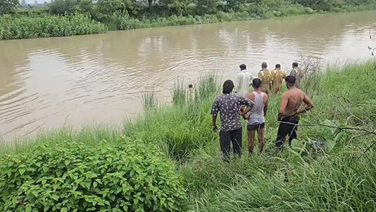 Youth drowns in canal in Hapur