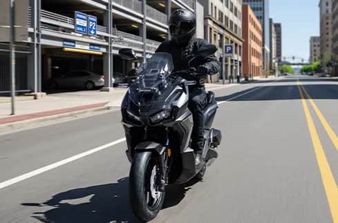 Honda ADV160 Unveiled in India: Rugged Maxi-Scooter Style, E85 Fuel Ready And Smart Features