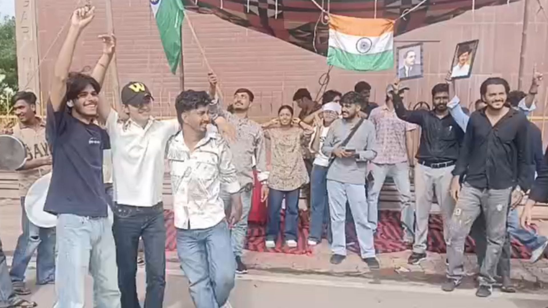 जोधपुर में प्रदर्शनकारी छात्रों ने धर्मेंद्र प्रधान के इस्तीफे के बाद जताई खुशी
