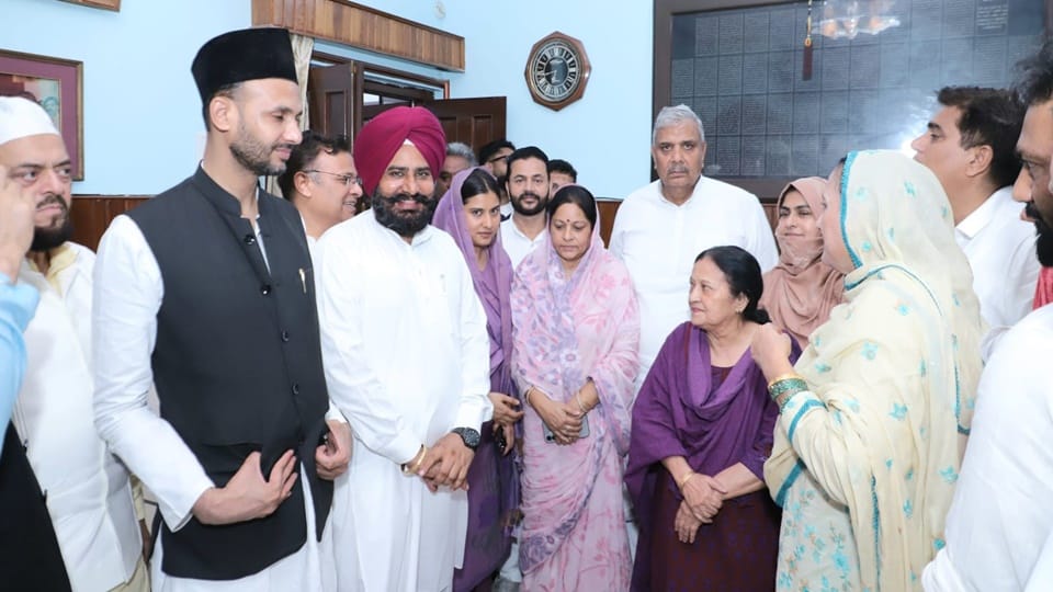 SP steps save Jauhar University; protesting students receive support MPs; meeting held with Tazeen Fatma