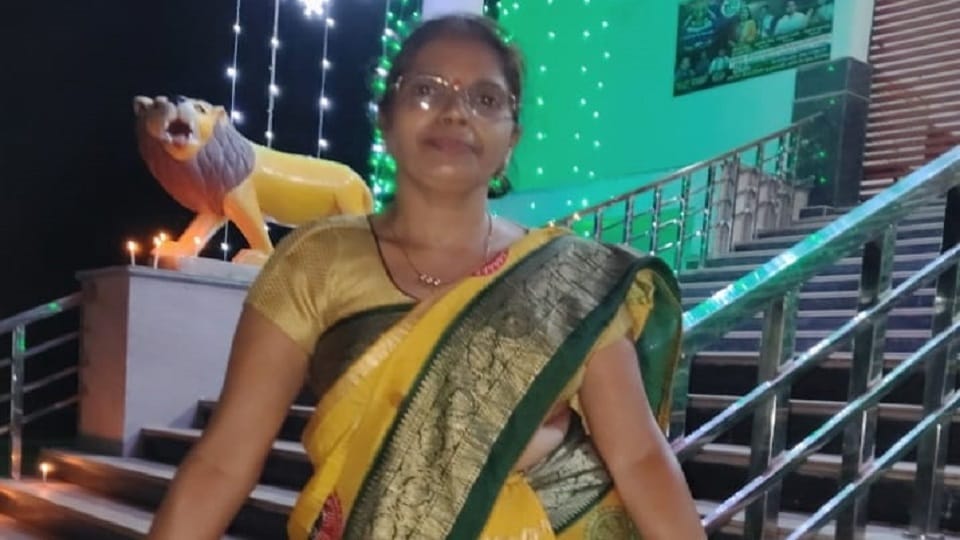 Widow Found Dead in Locked House Strangulation Marks Head Injury and Missing Jewellery Deepen Mystery