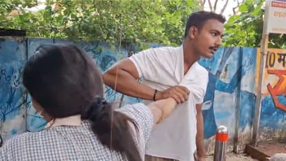 Meerut High-Voltage Drama: Wife Tears Bodybuilder Husband’s Clothes Over iPhone Dispute Outside Court