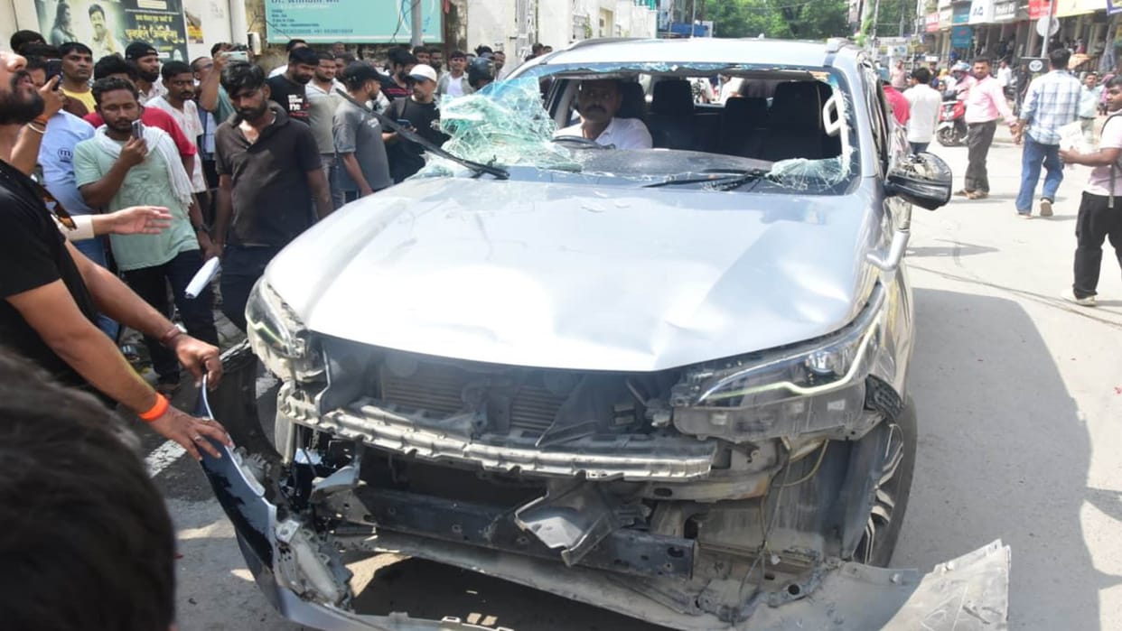 Prayagraj News: BJP leader's car attacked; vehicle stopped after spotting BJP flag; FIR registered against