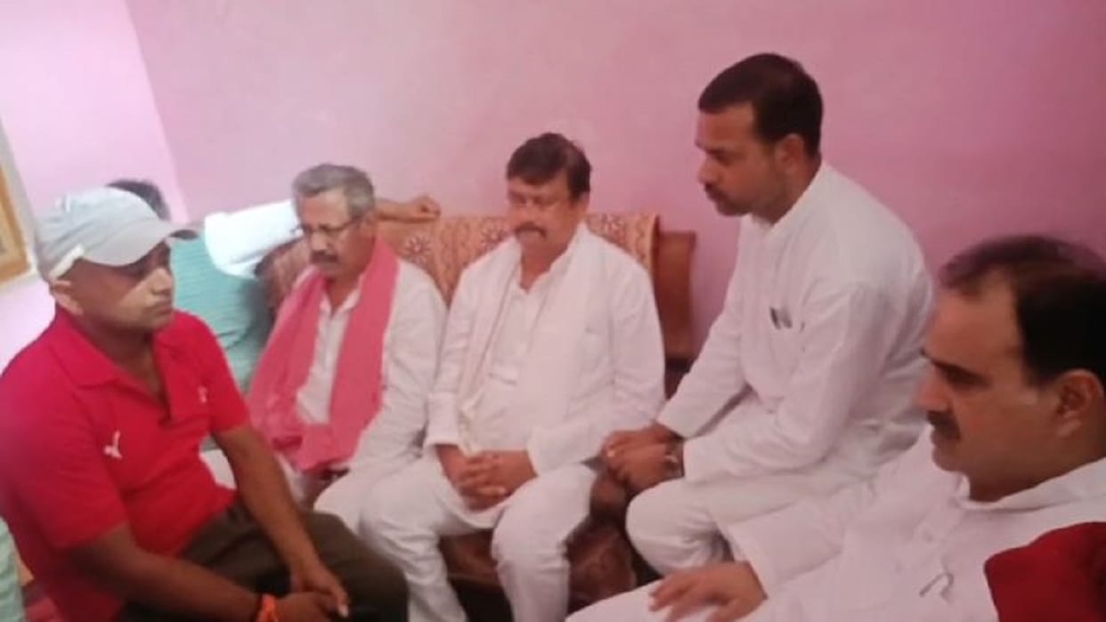 Upendra suicide case SP delegation meets the victim family in Bisalpur Pilibhit