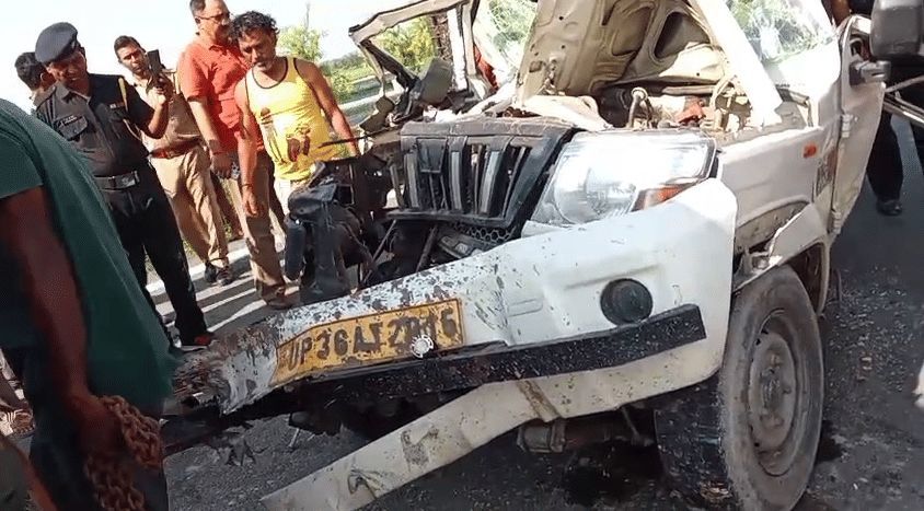 Truck coming from the wrong direction rams into a pickup vehicle on the Gorakhpur Link Expressway; two dead.