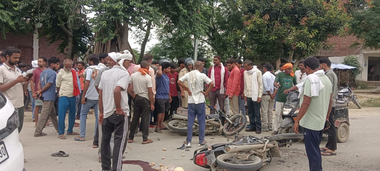 Farrukhabad Two motorcycles collided family lost  only son mourning prevails deaths of two people