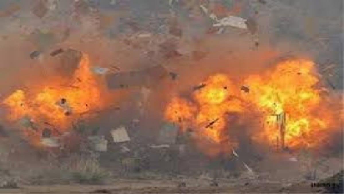 Moscow Blast: рд░реЗрд╕реНрддрд░рд╛рдВ рдореЗрдВ рдмрдо рдзрдорд╛рдХреЗ рдХреЛ рдореЗрдпрд░ рдиреЗ рдмрддрд╛рдпрд╛ 'рдЖрддрдВрдХреА рд╣рдорд▓рд╛', рддреАрди рд▓реЛрдЧреЛрдВ рдХреА рд╣реБрдИ рдореМрдд; рдХреИрд╕реЗ рд╣реБрдЖ рд╡рд┐рд╕реНрдлреЛрдЯ?