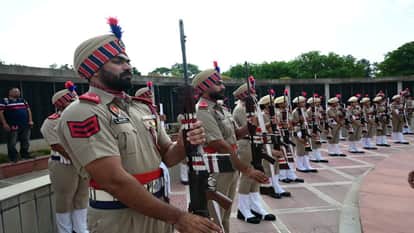 CM Mann paid tribute to the martyrs on Kargil Vijay Diwas