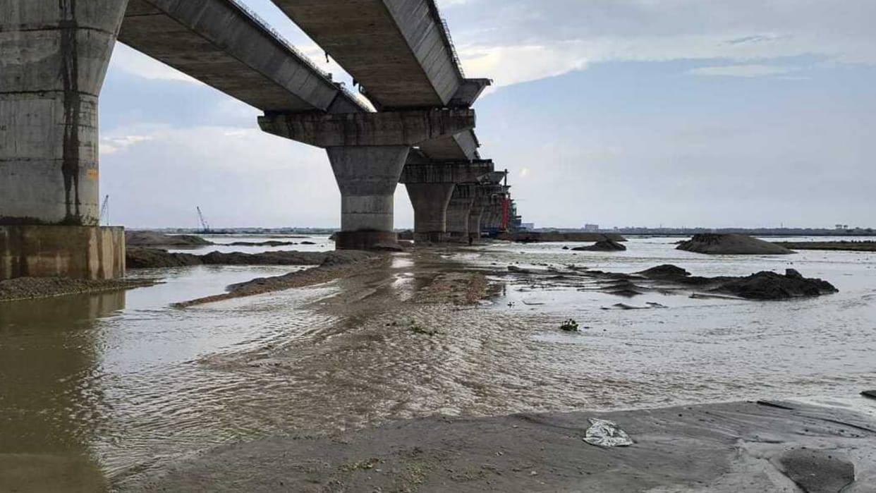 Prayagraj: 94% of the work on the six-lane bridge is complete; trials to begin soon; work on cross-barriers