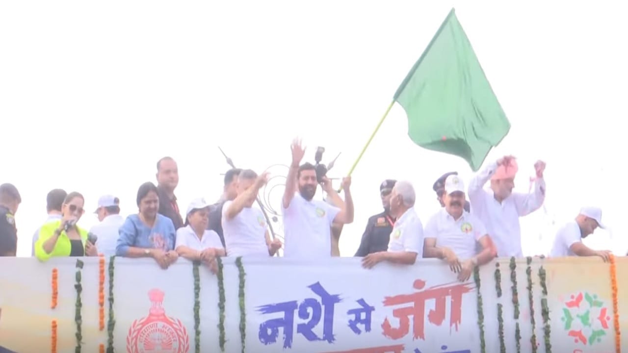 सीएम नायब सैनी ने दिखाई हरी झंडी