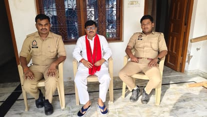 etawah-cm-yogi-visit-sp-congress-leaders-house-arrest-security-alert